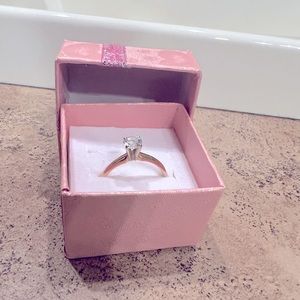Diamond Engagement Ring